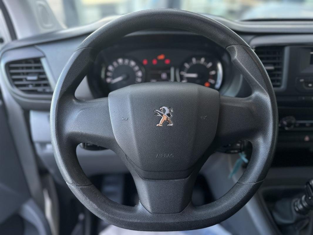 Peugeot Traveller - Photo 11