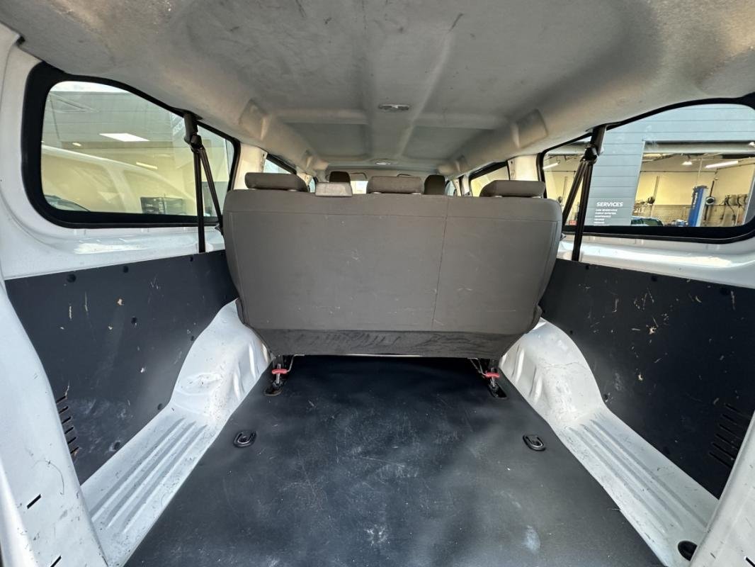Peugeot Traveller - Photo 15