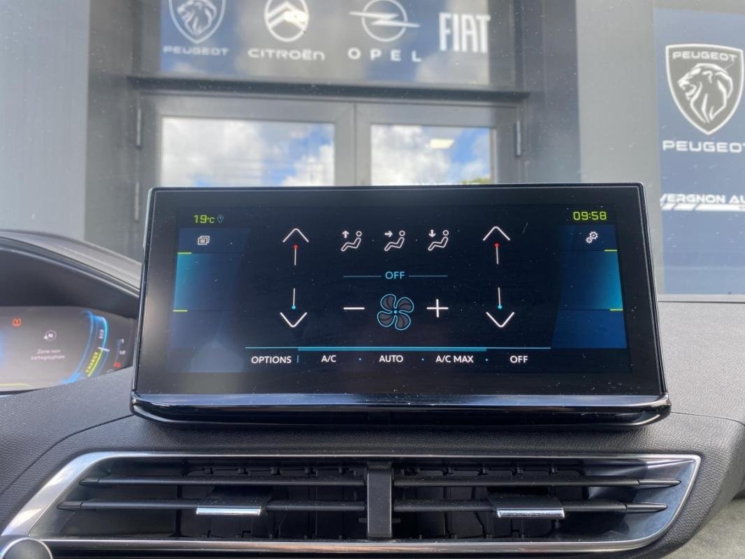 Peugeot 3008 - Photo 18