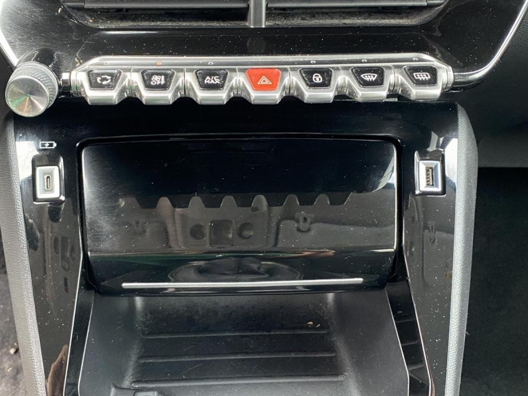 Peugeot 2008 - Photo 8
