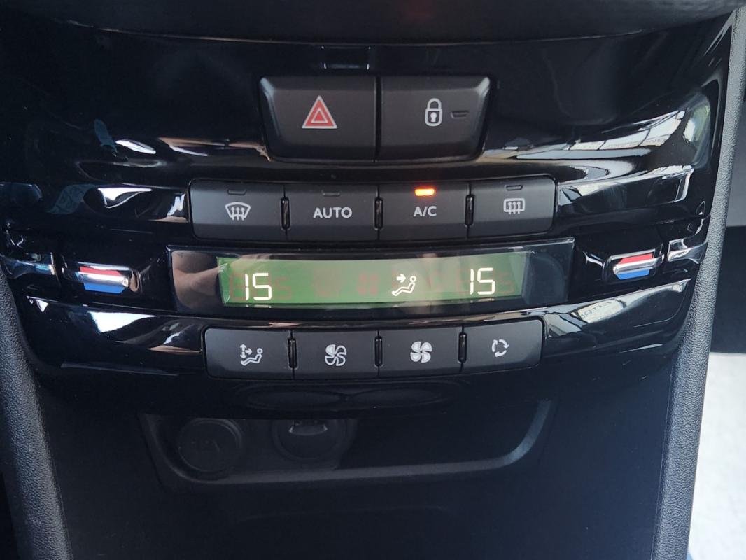 Peugeot 2008 - Photo 10
