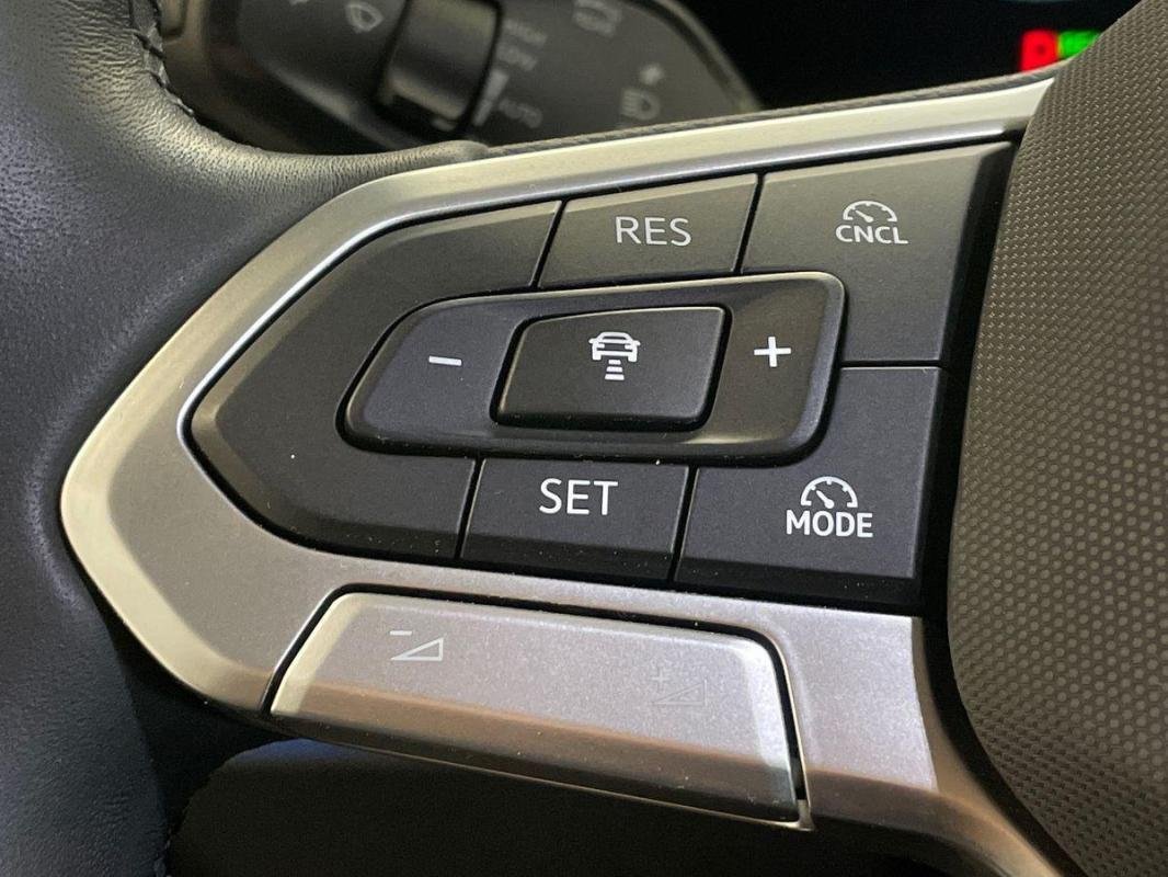 Volkswagen Tiguan - Photo 21