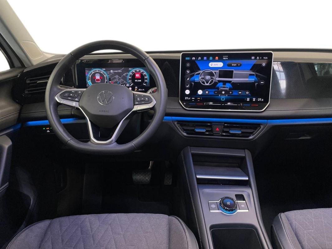 Volkswagen Tiguan - Photo 24