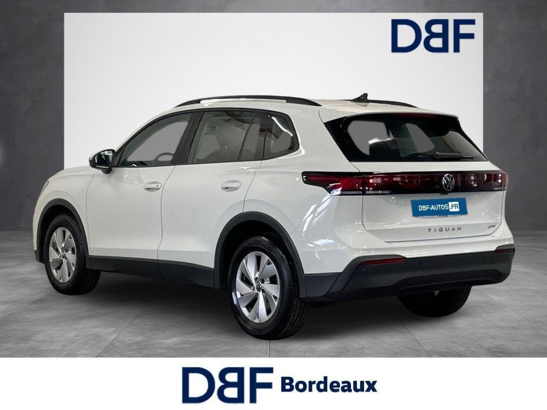 Volkswagen Tiguan - Photo 3