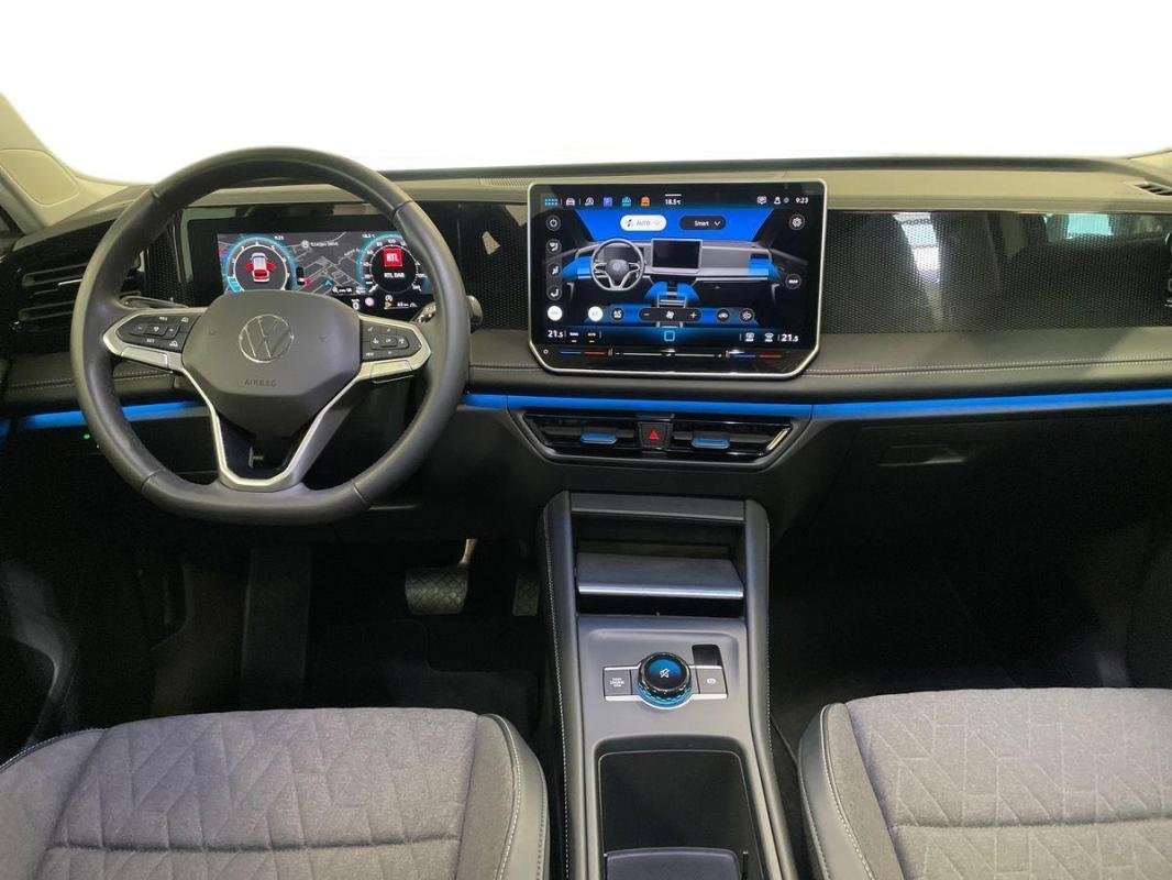 Volkswagen Tiguan - Photo 8