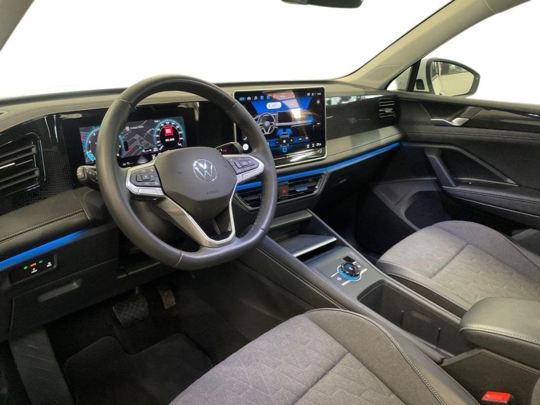 Volkswagen Tiguan - Photo 9
