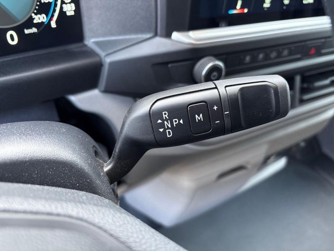 Volkswagen Transporter - Photo 12