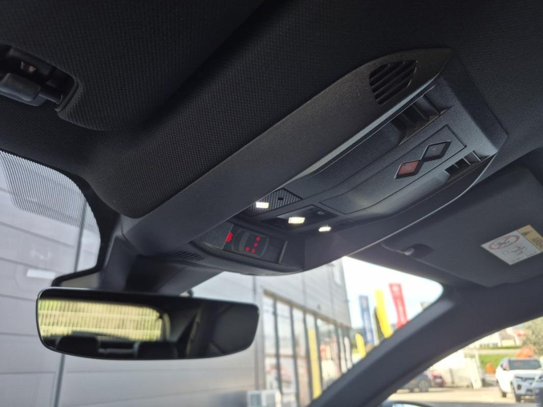 DS DS 7 Crossback - Photo 31