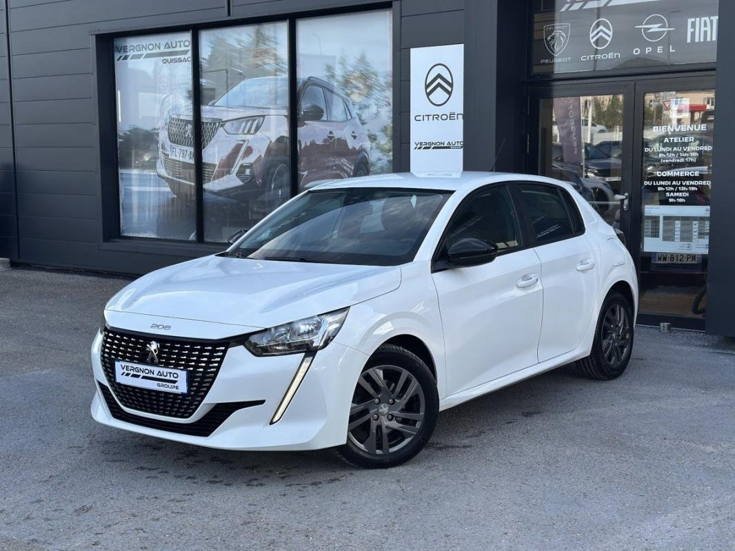 Peugeot 208 - Photo 1