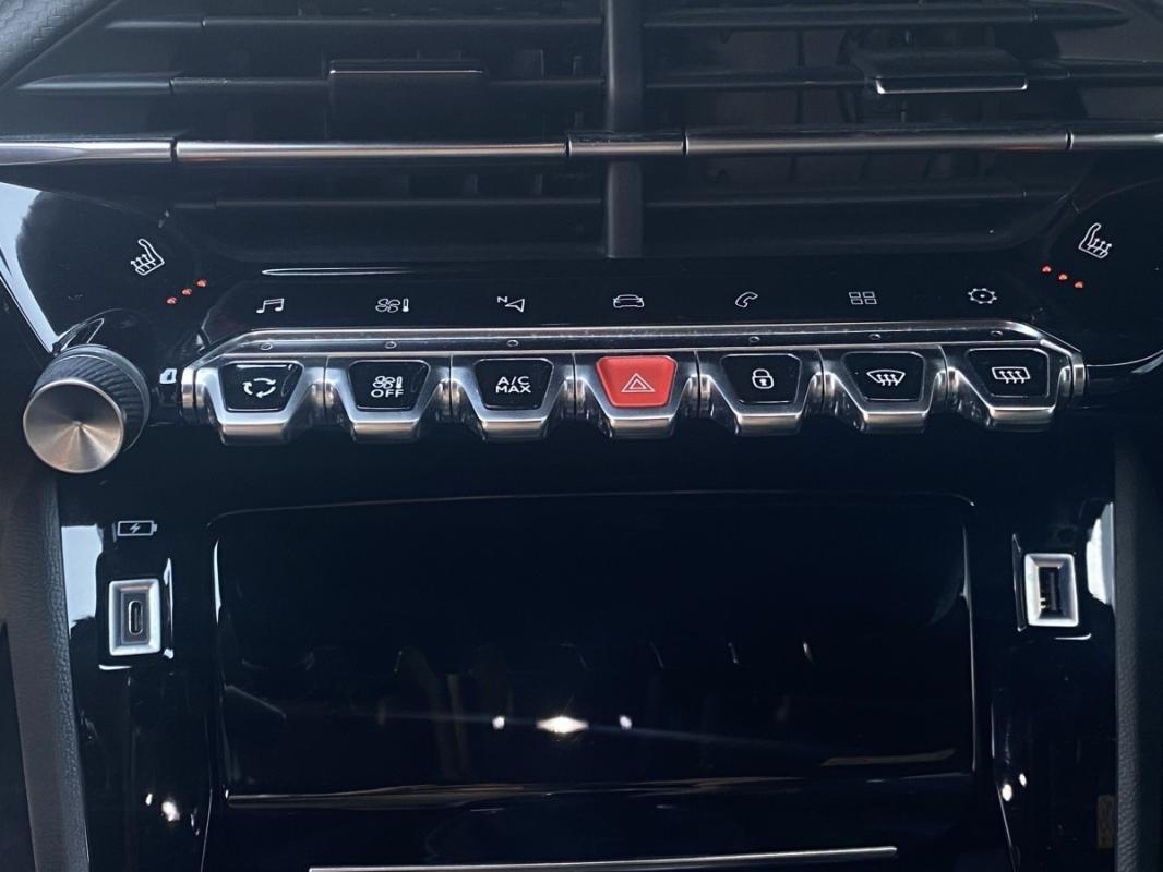 Peugeot 2008 - Photo 8