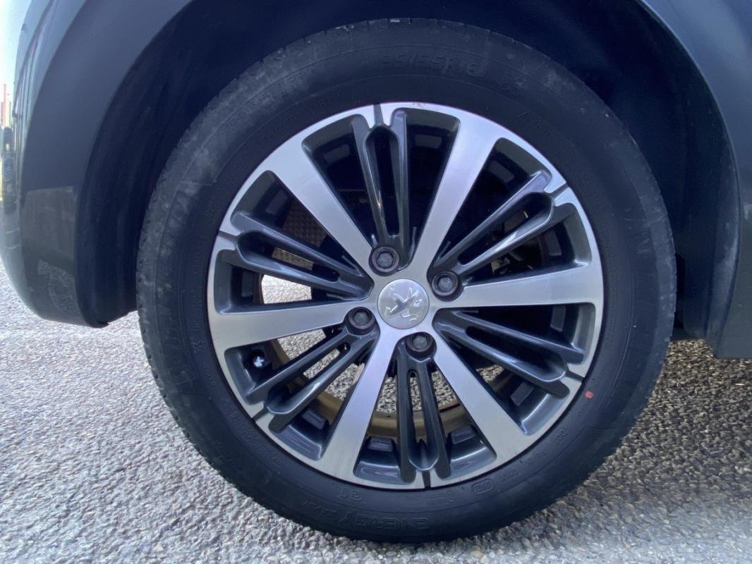 Peugeot 208 - Photo 24