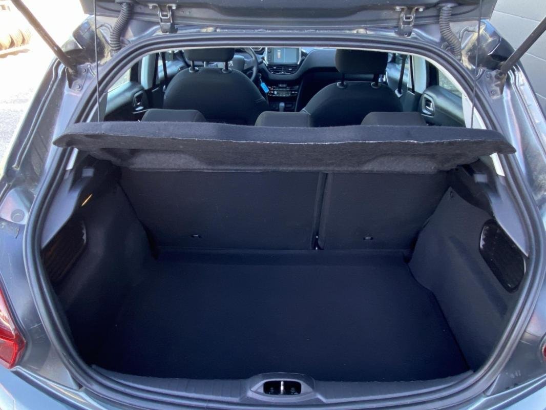 Peugeot 208 - Photo 25