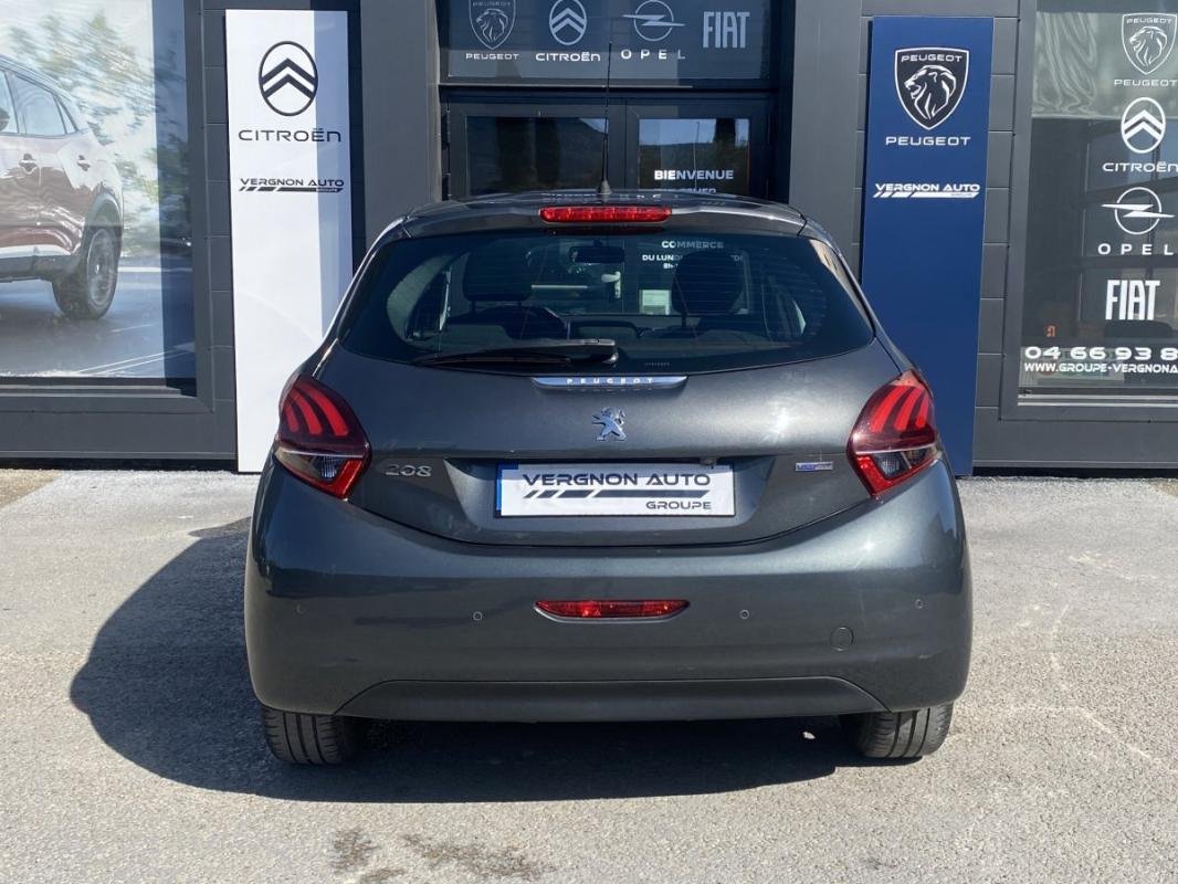 Peugeot 208 - Photo 26