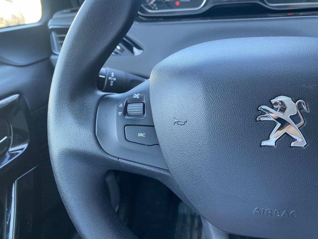 Peugeot 208 - Photo 7