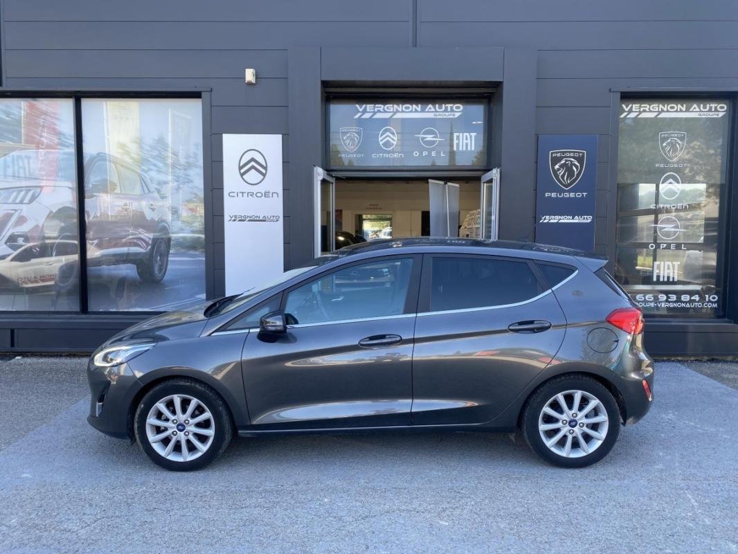 Ford Fiesta - Photo 2