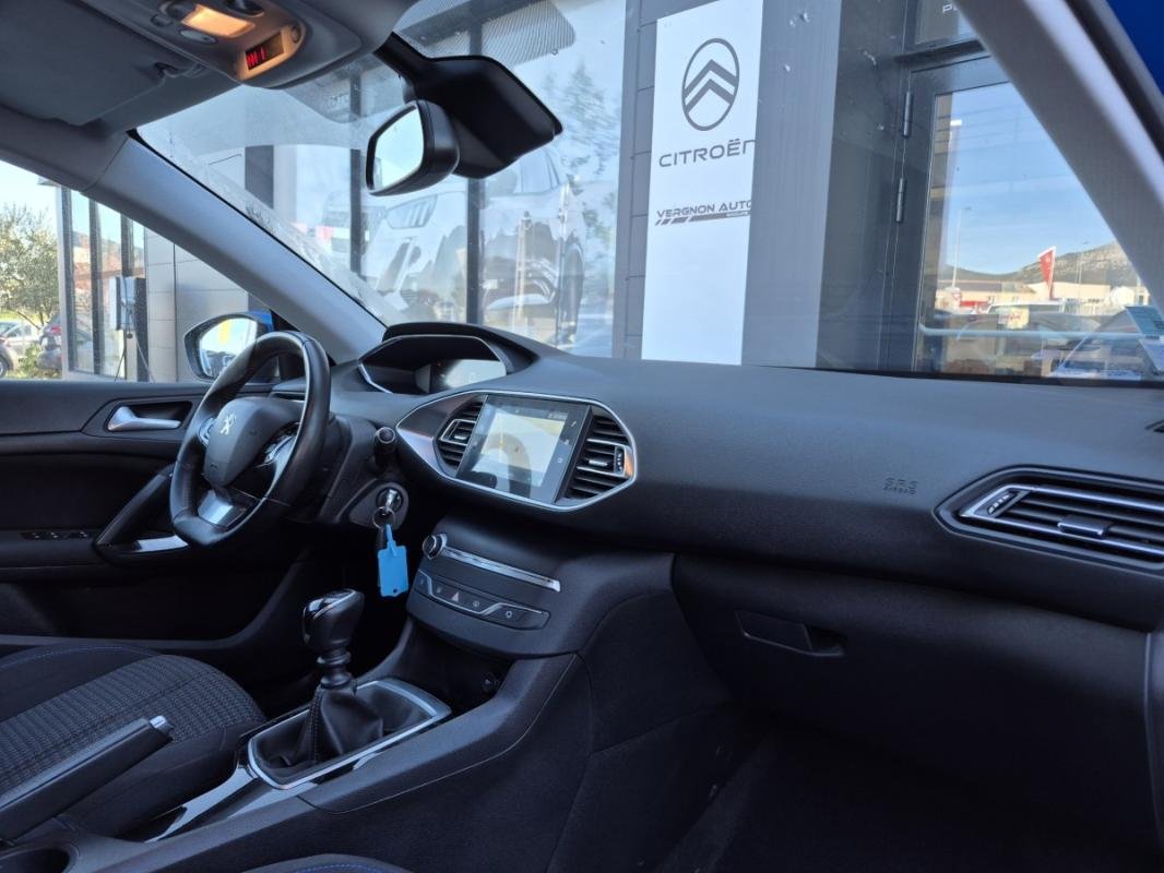 Peugeot 308 - Photo 21
