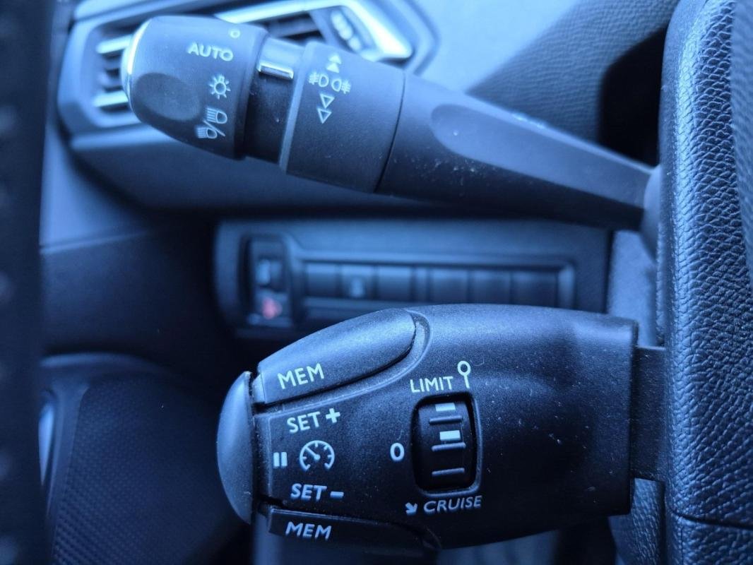Peugeot 308 - Photo 9
