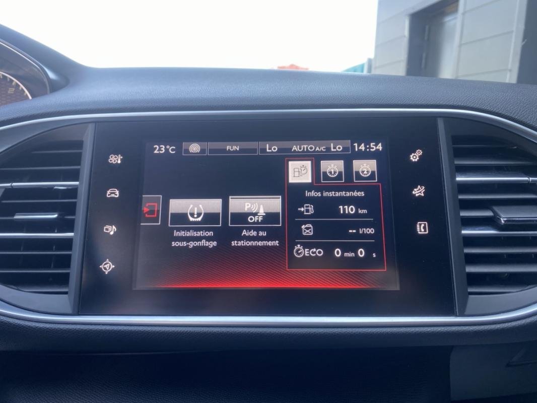 Peugeot 308 SW - Photo 11