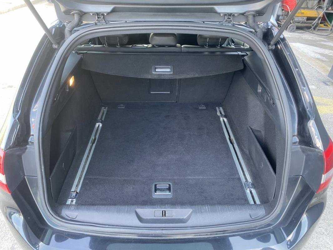 Peugeot 308 SW - Photo 18