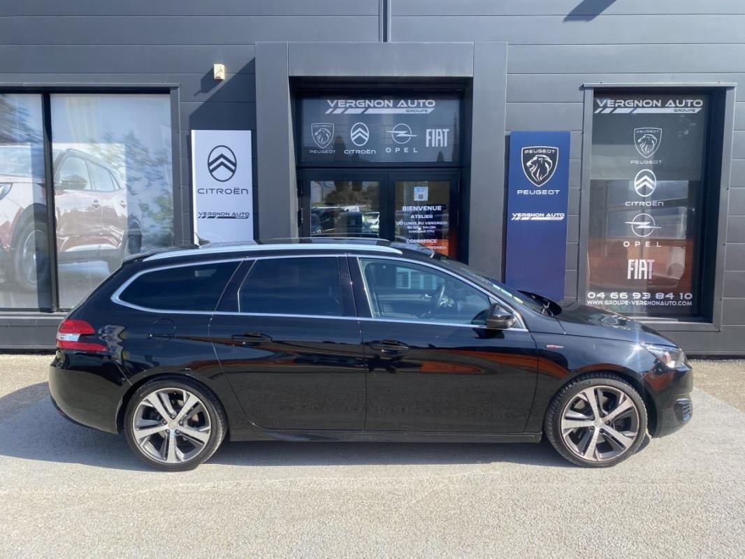 Peugeot 308 SW - Photo 2