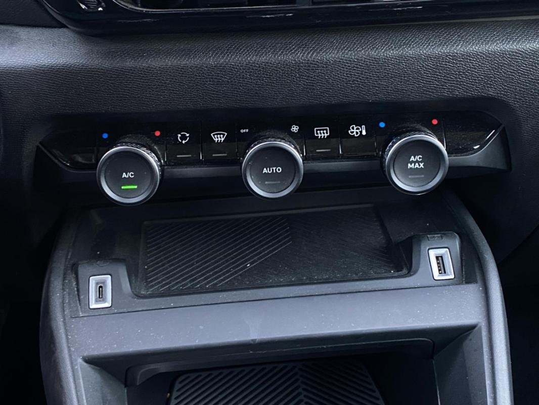 Citroën C4 - Photo 8