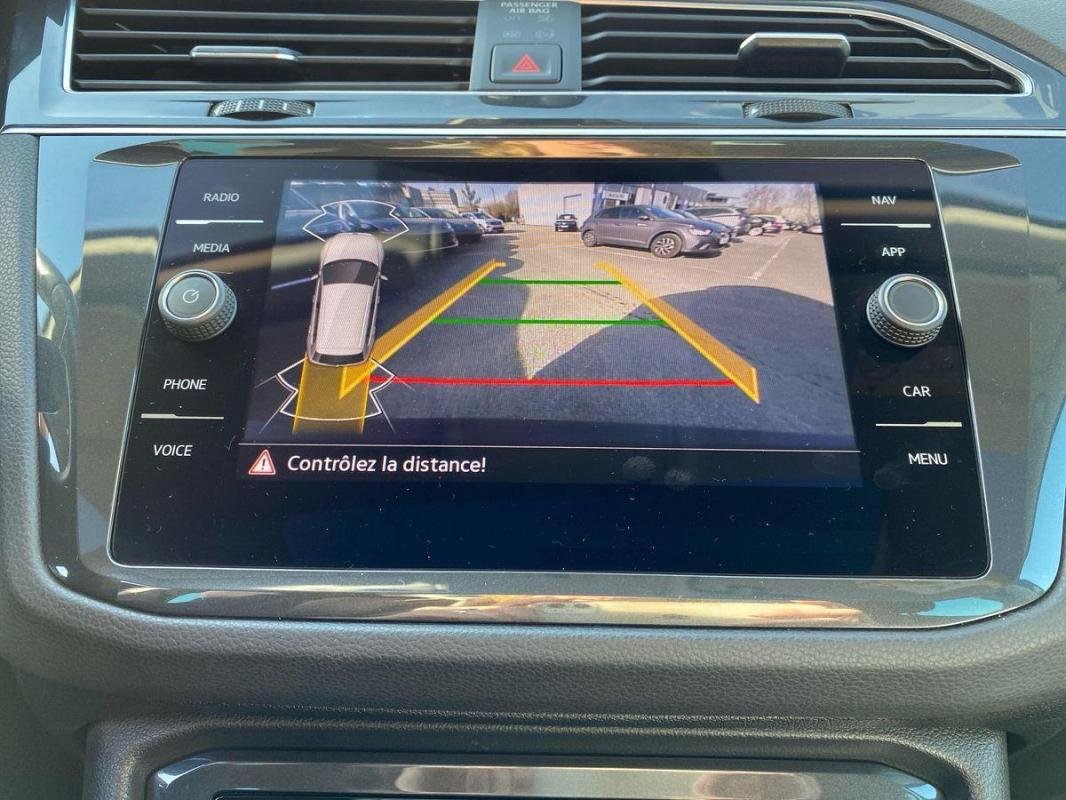 Volkswagen Tiguan - Photo 18