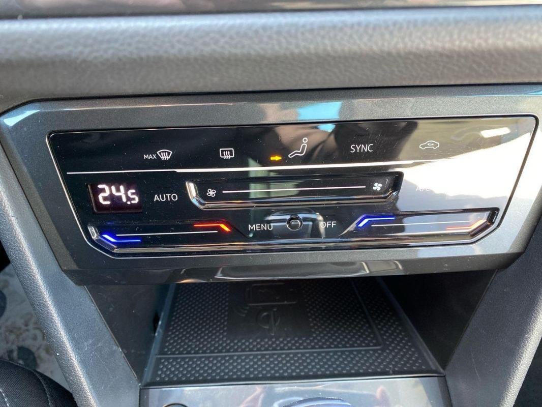 Volkswagen Tiguan - Photo 19