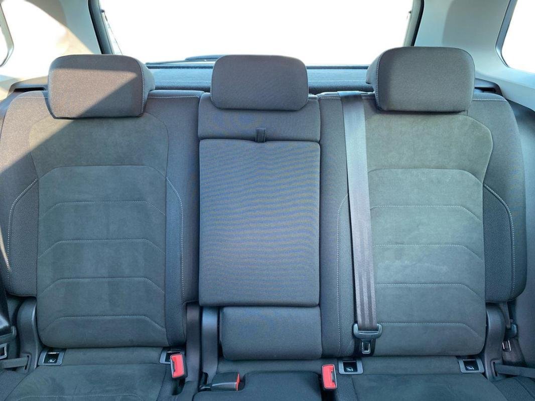 Volkswagen Tiguan - Photo 22