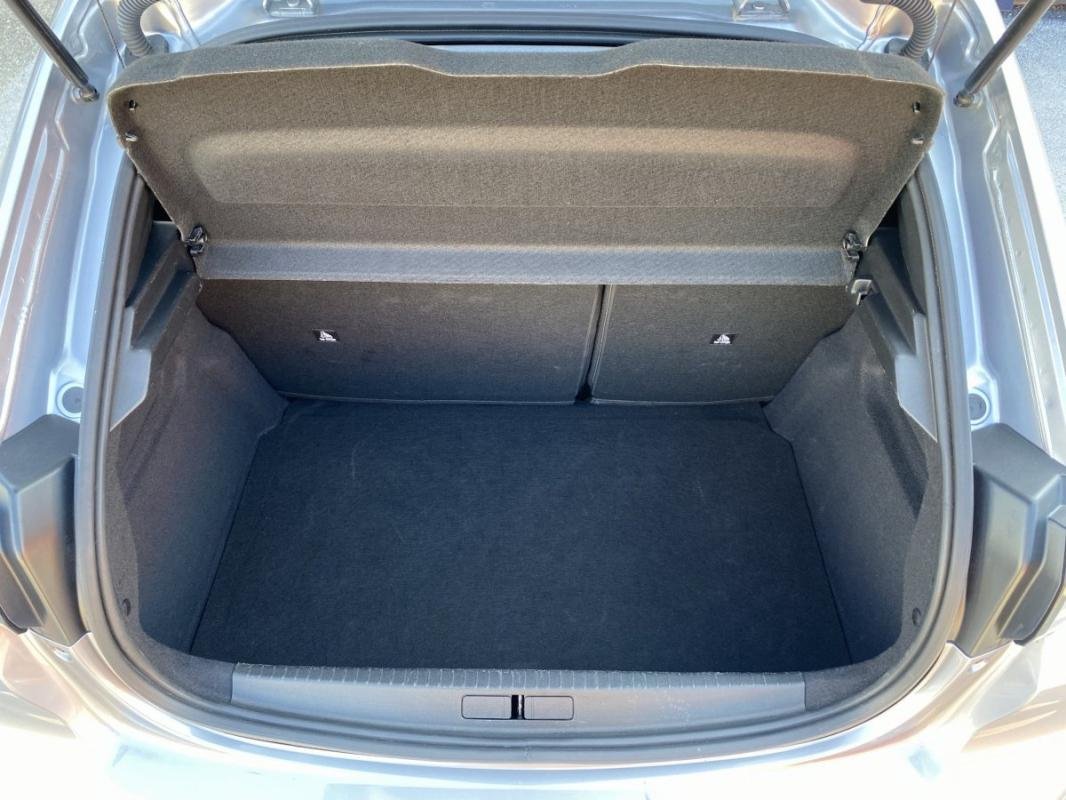 Peugeot 208 - Photo 17