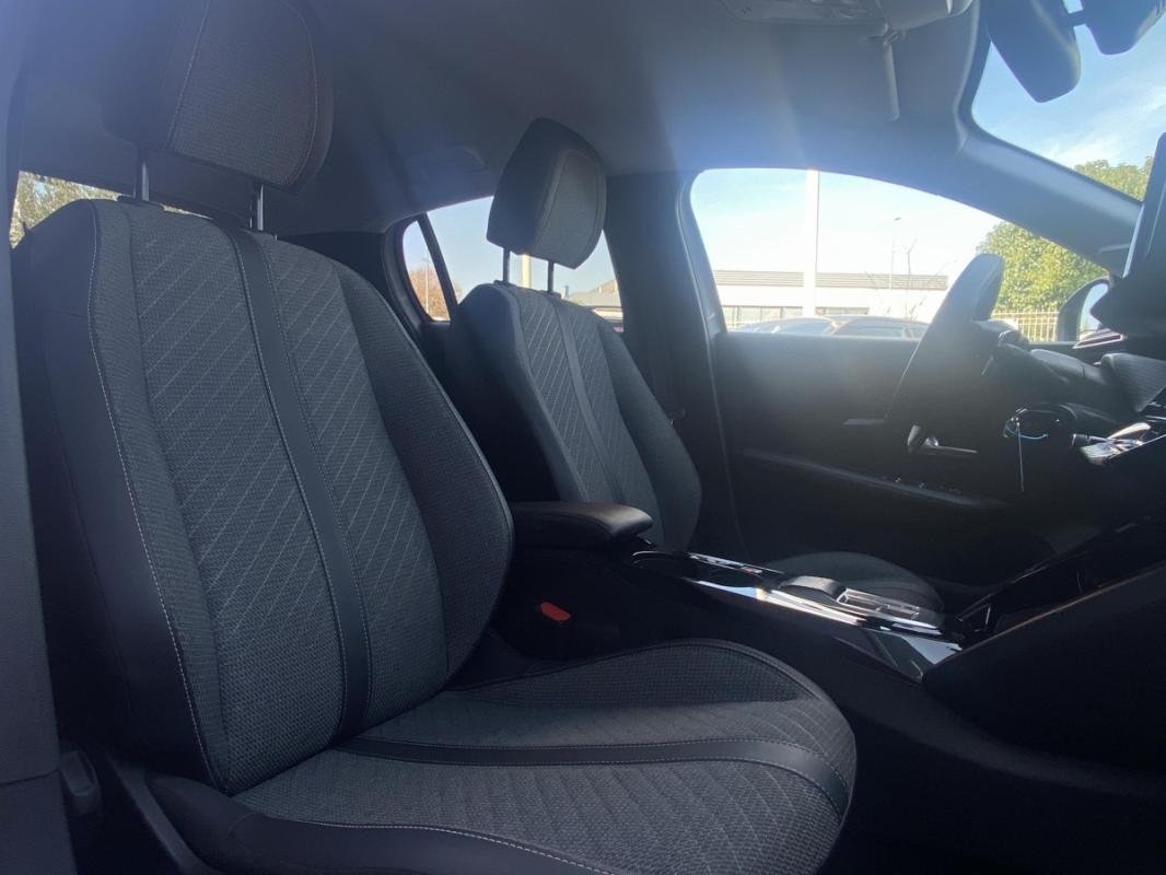 Peugeot 208 - Photo 29