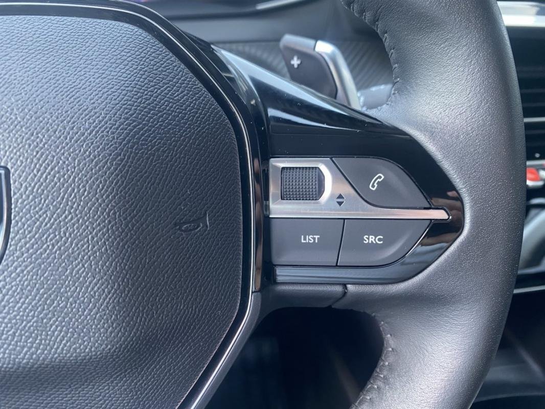 Peugeot 208 - Photo 6