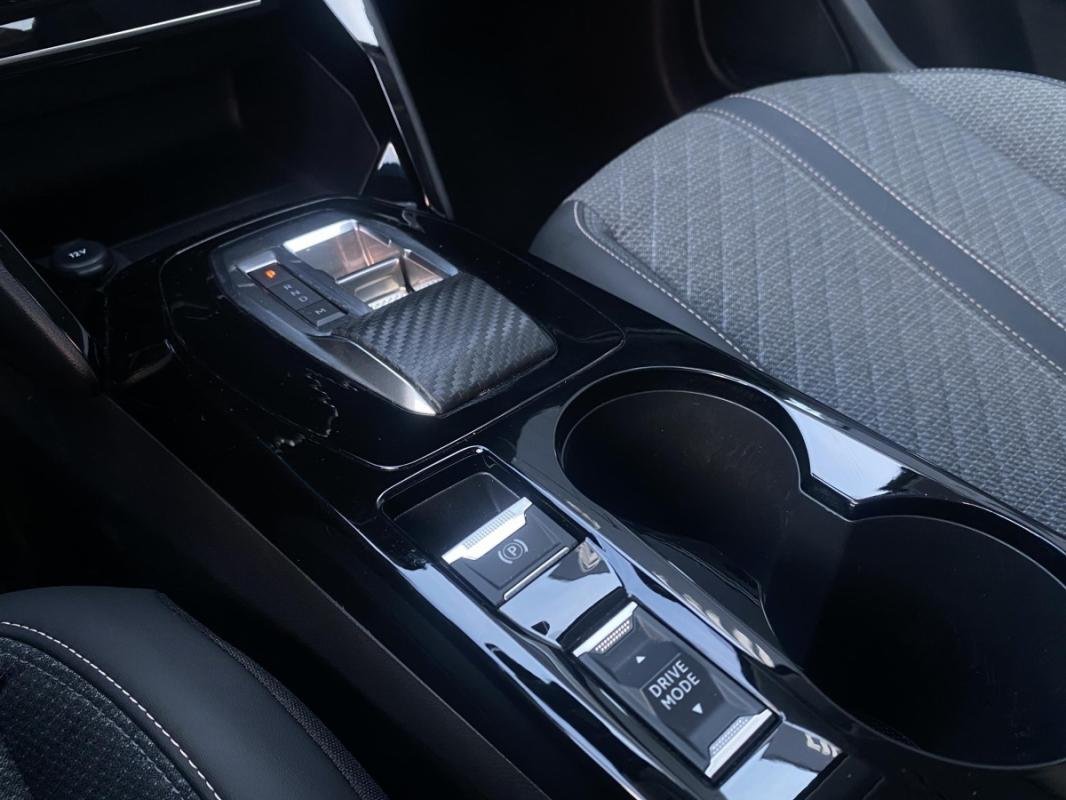 Peugeot 208 - Photo 9