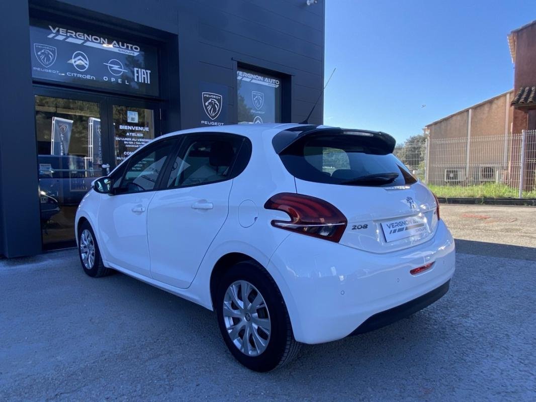 Peugeot 208 - Photo 19