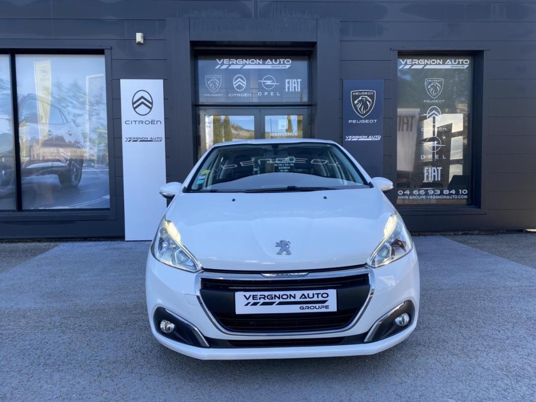 Peugeot 208 - Photo 20