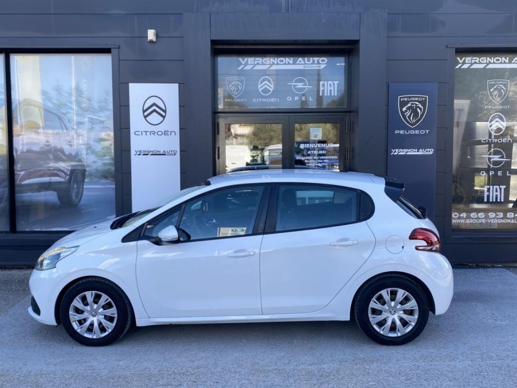 Peugeot 208 - Photo 22
