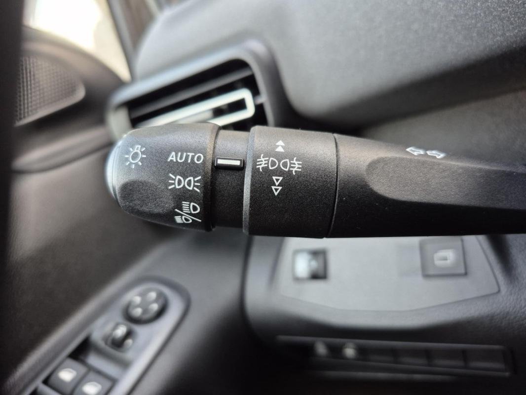 Peugeot Rifter - Photo 11