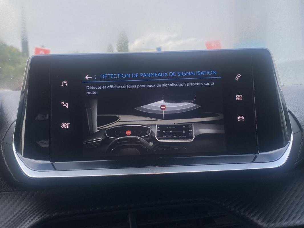 Peugeot 208 - Photo 25