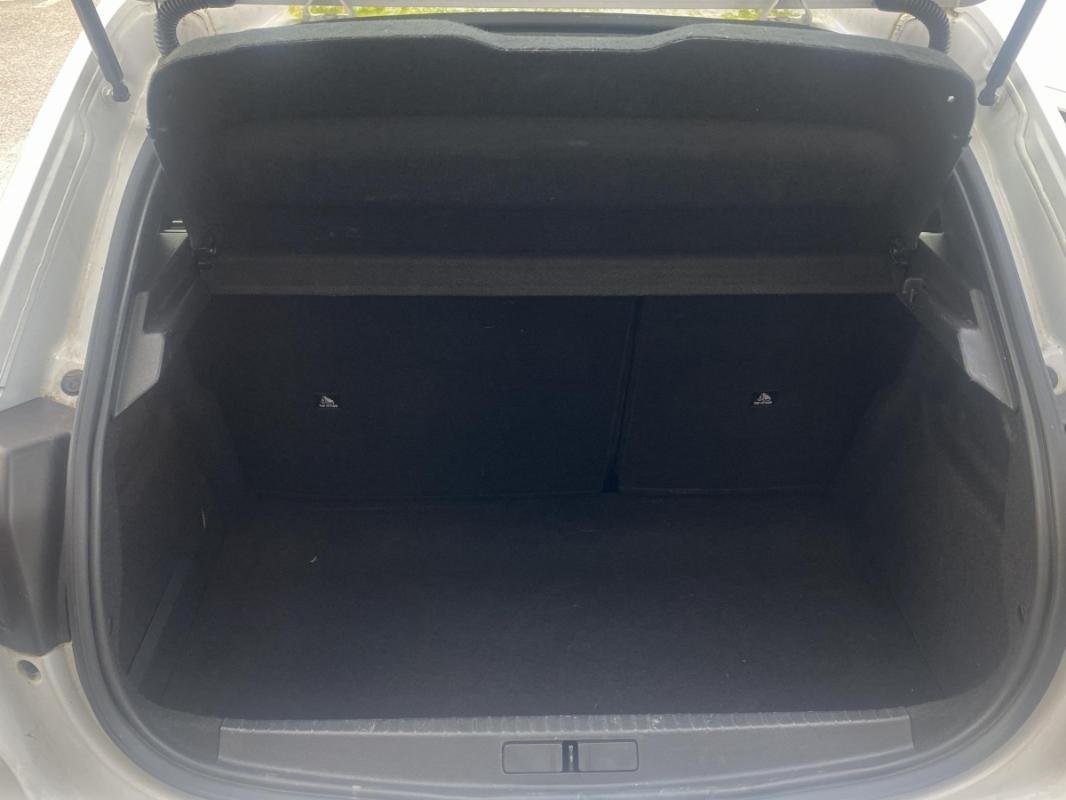 Peugeot 208 - Photo 34