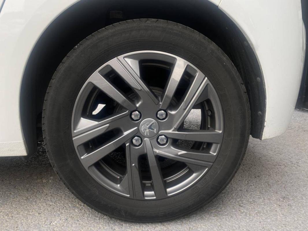 Peugeot 208 - Photo 35