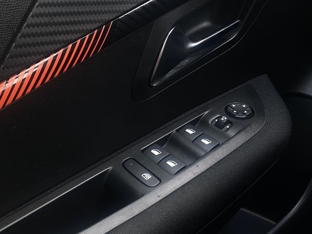 Peugeot 208 - Photo 5