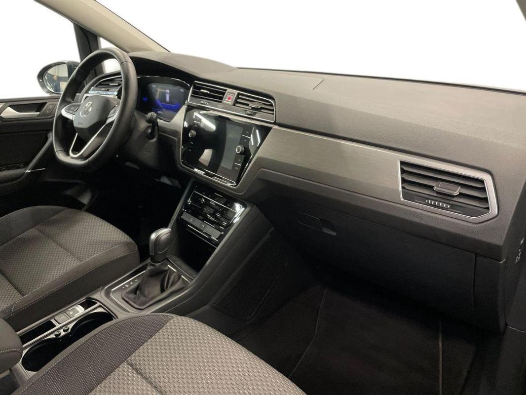 Volkswagen Touran - Photo 13