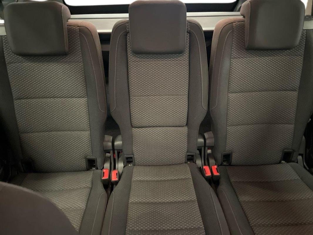 Volkswagen Touran - Photo 22