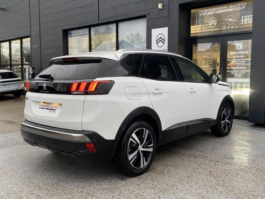 Peugeot 3008 - Photo 3