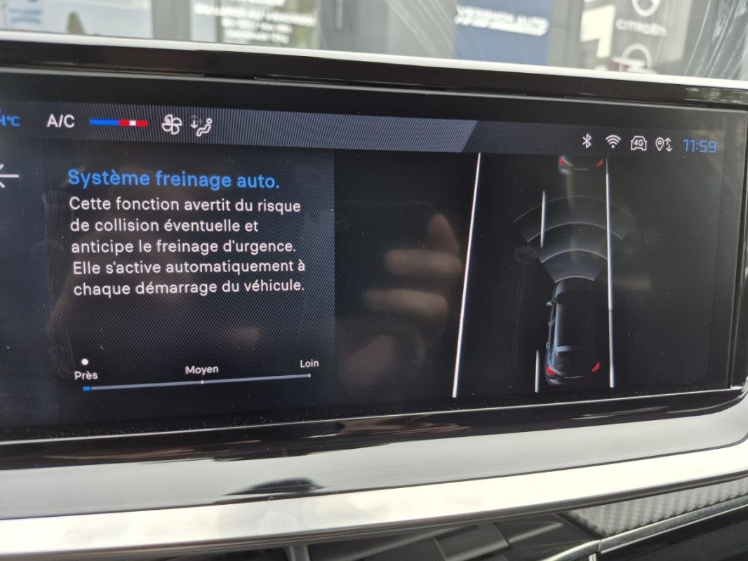 Peugeot 208 - Photo 11