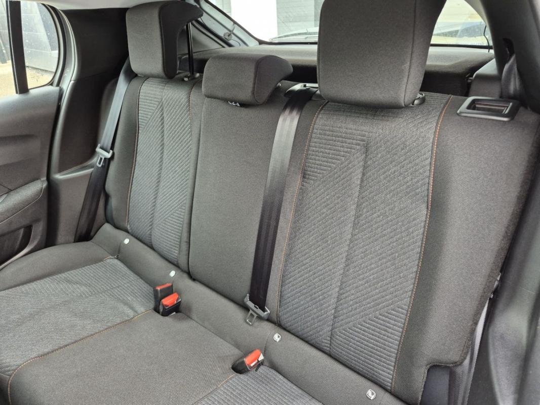 Peugeot 208 - Photo 18