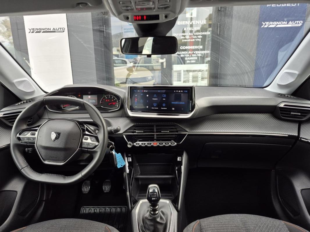 Peugeot 208 - Photo 24