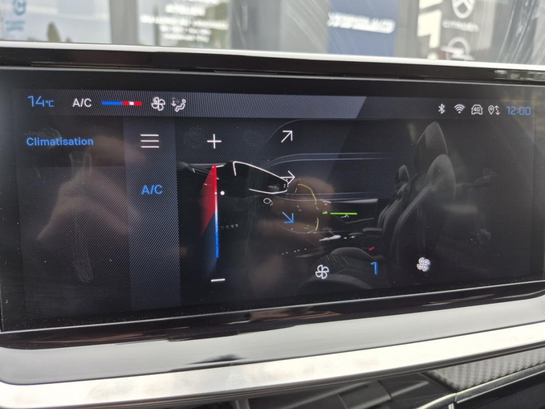 Peugeot 208 - Photo 29