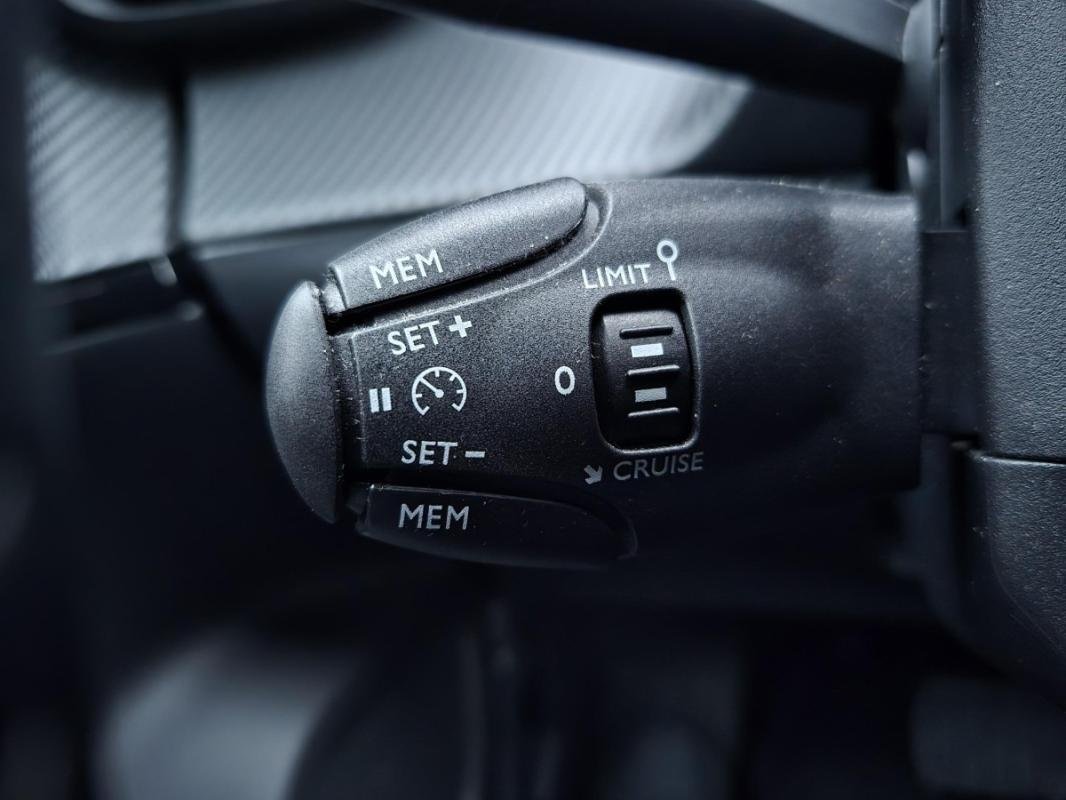 Peugeot 2008 - Photo 13