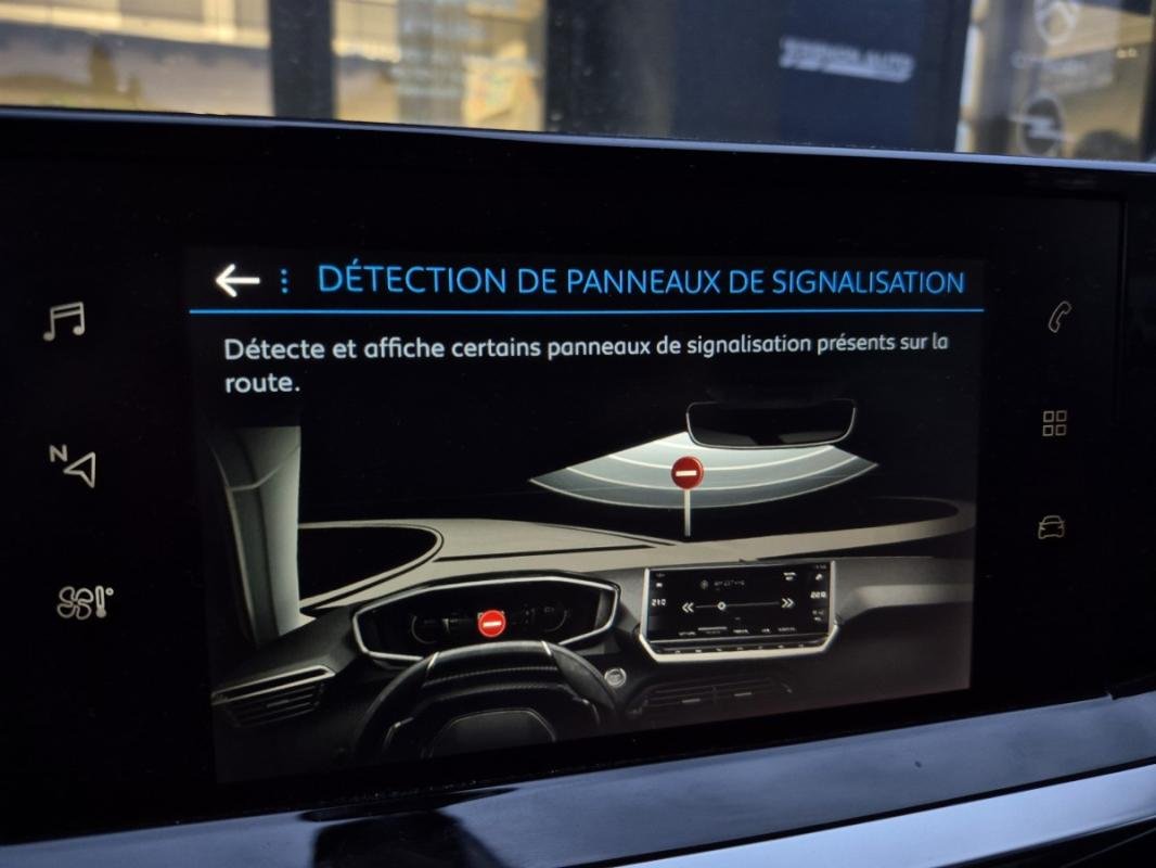 Peugeot 2008 - Photo 24