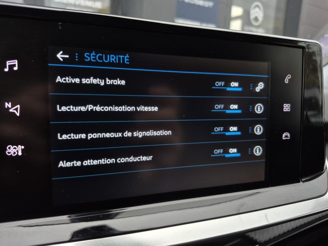 Peugeot 2008 - Photo 10